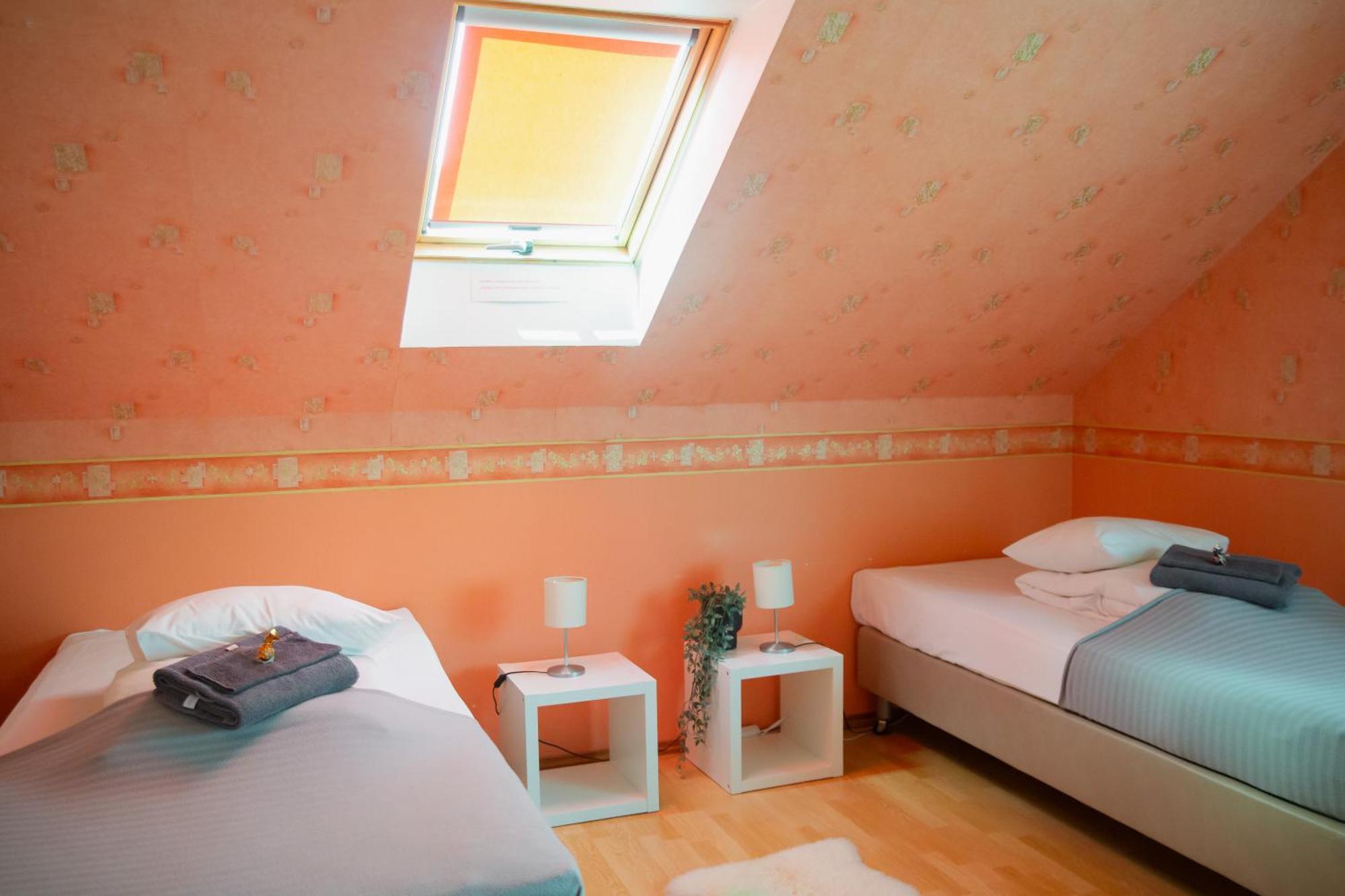 Konrad Family Guesthouse Куресааре Стая снимка