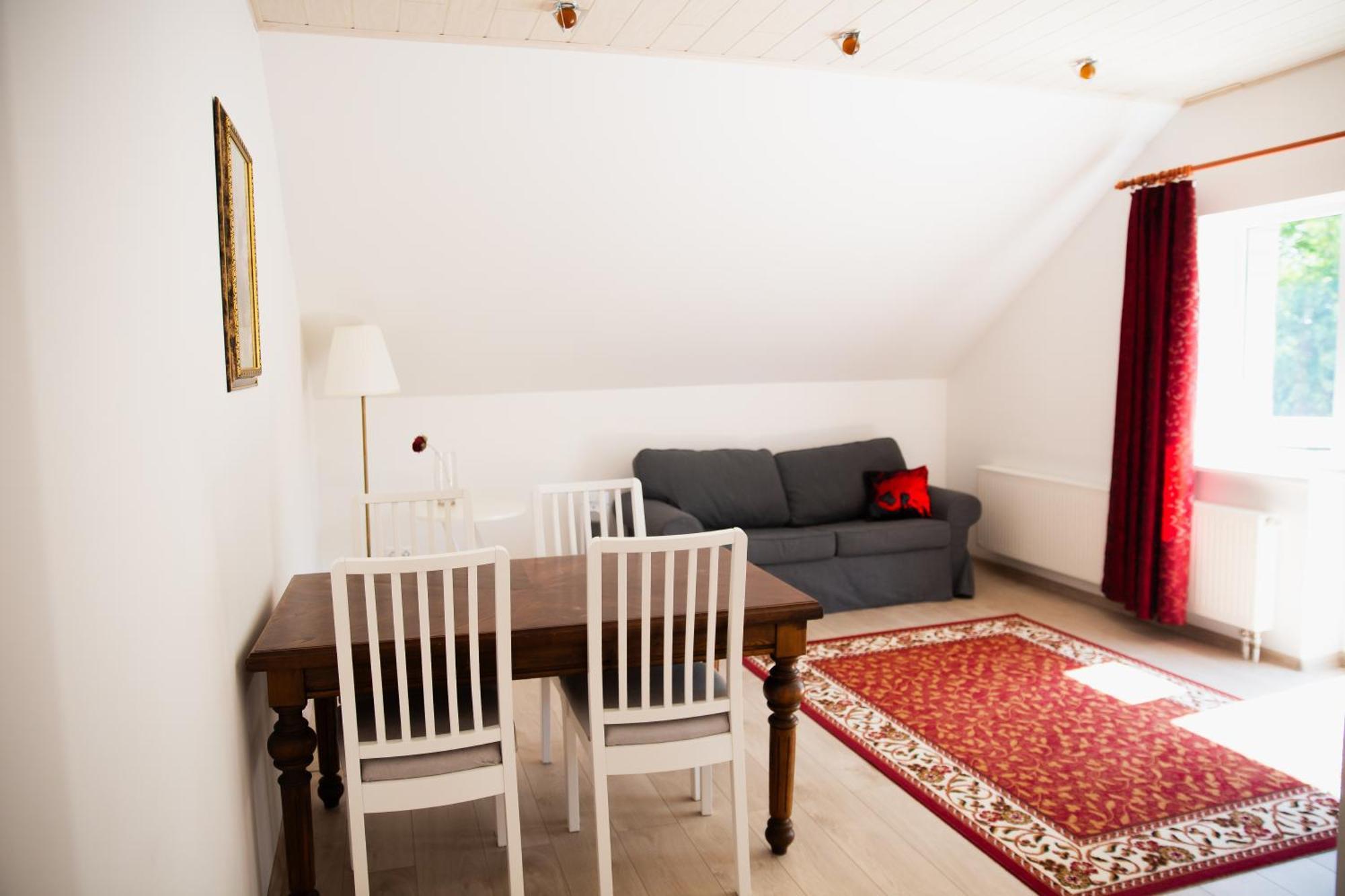 Konrad Family Guesthouse Куресааре Стая снимка
