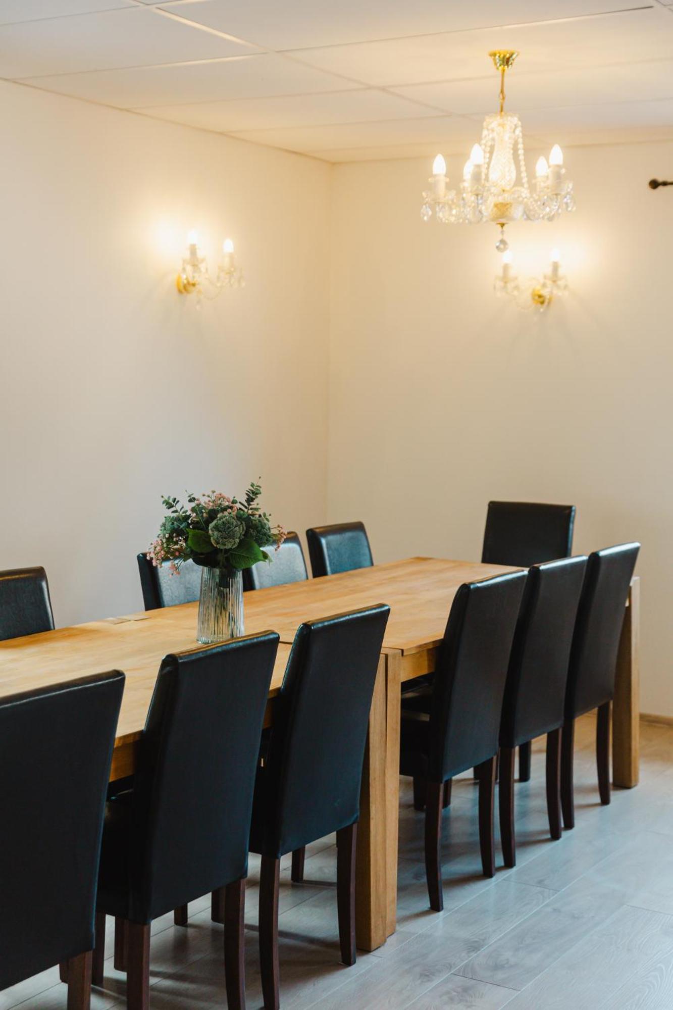 Konrad Family Guesthouse Куресааре Екстериор снимка