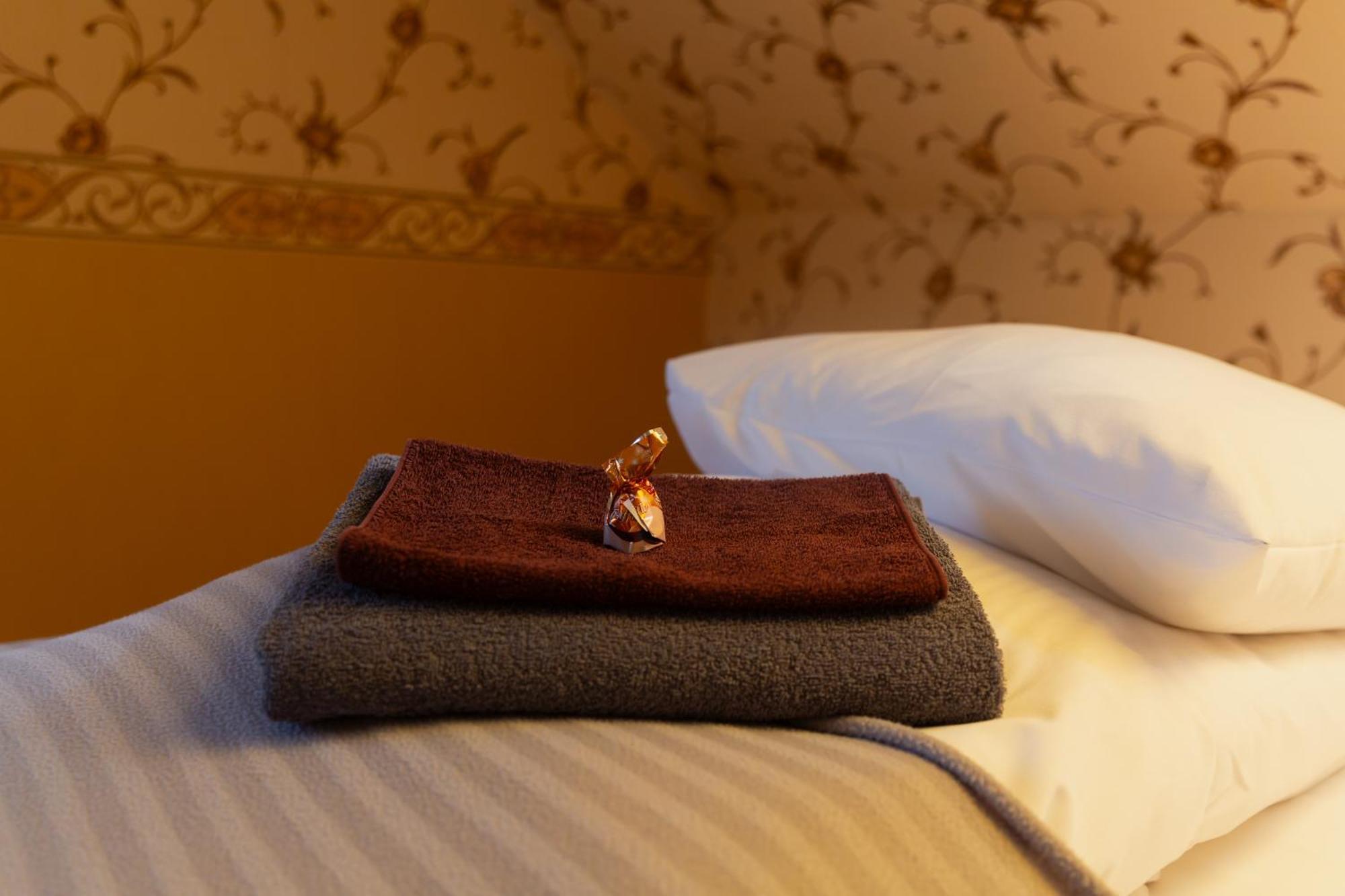 Konrad Family Guesthouse Куресааре Стая снимка