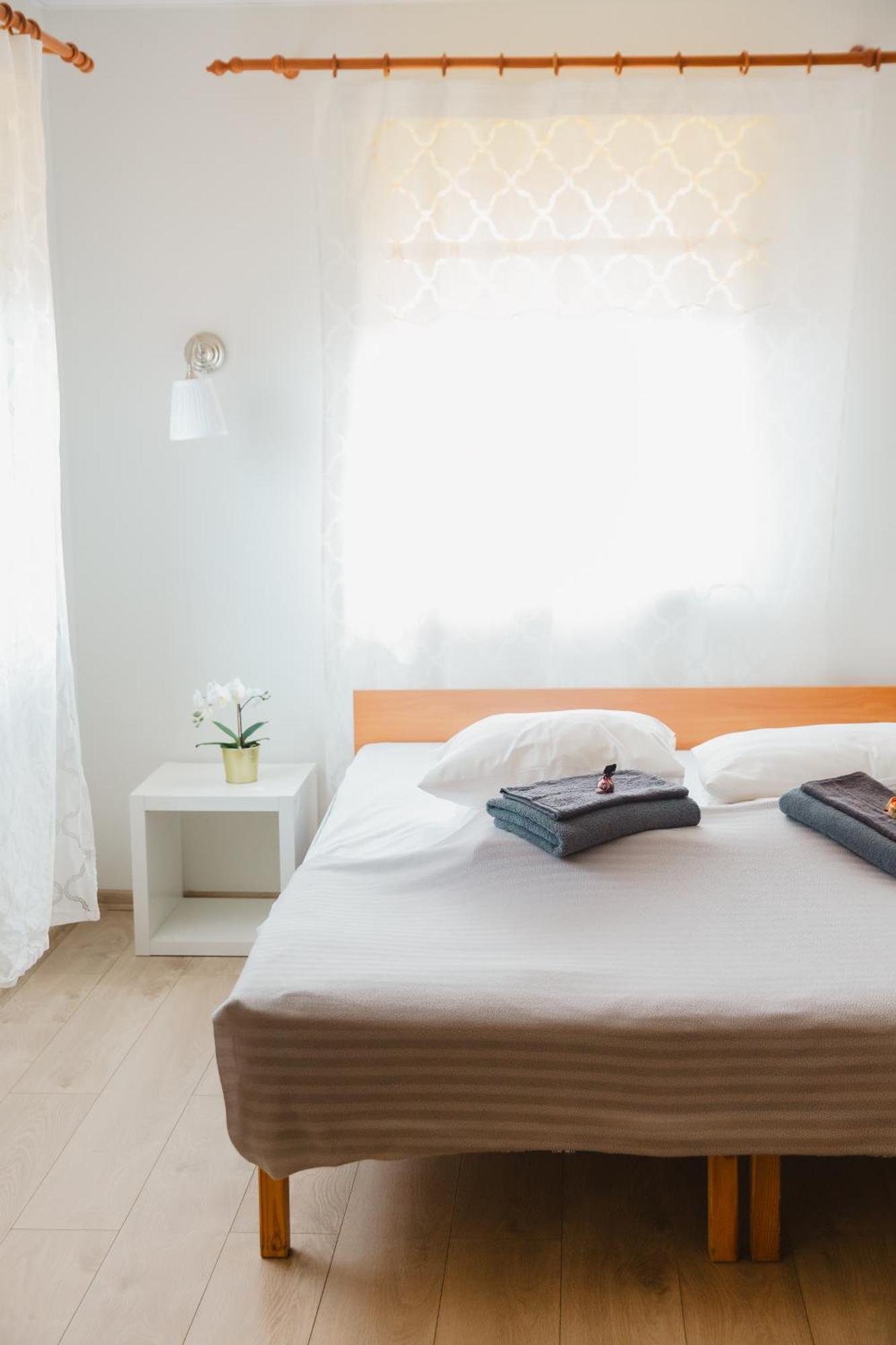 Konrad Family Guesthouse Куресааре Стая снимка