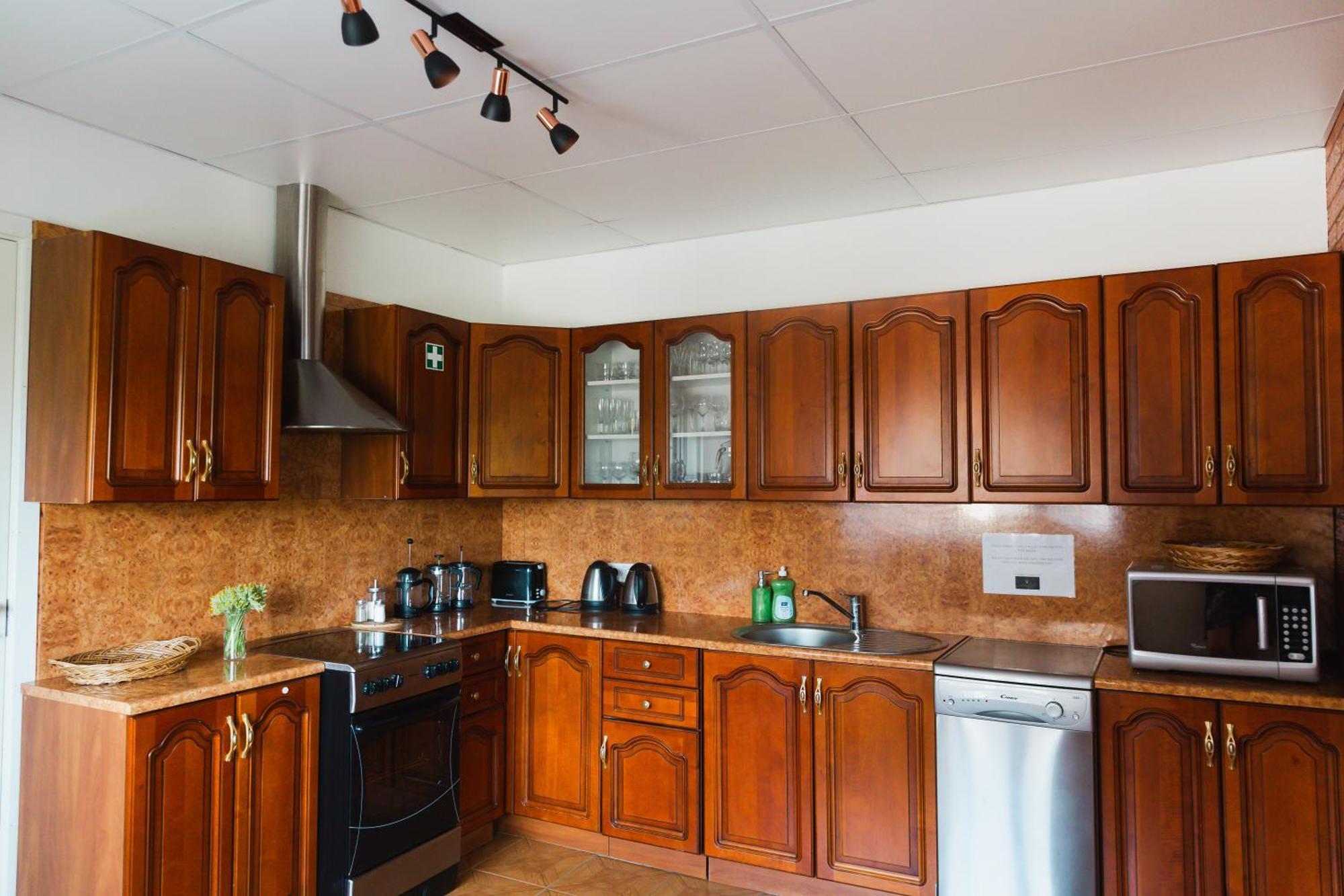 Konrad Family Guesthouse Куресааре Екстериор снимка