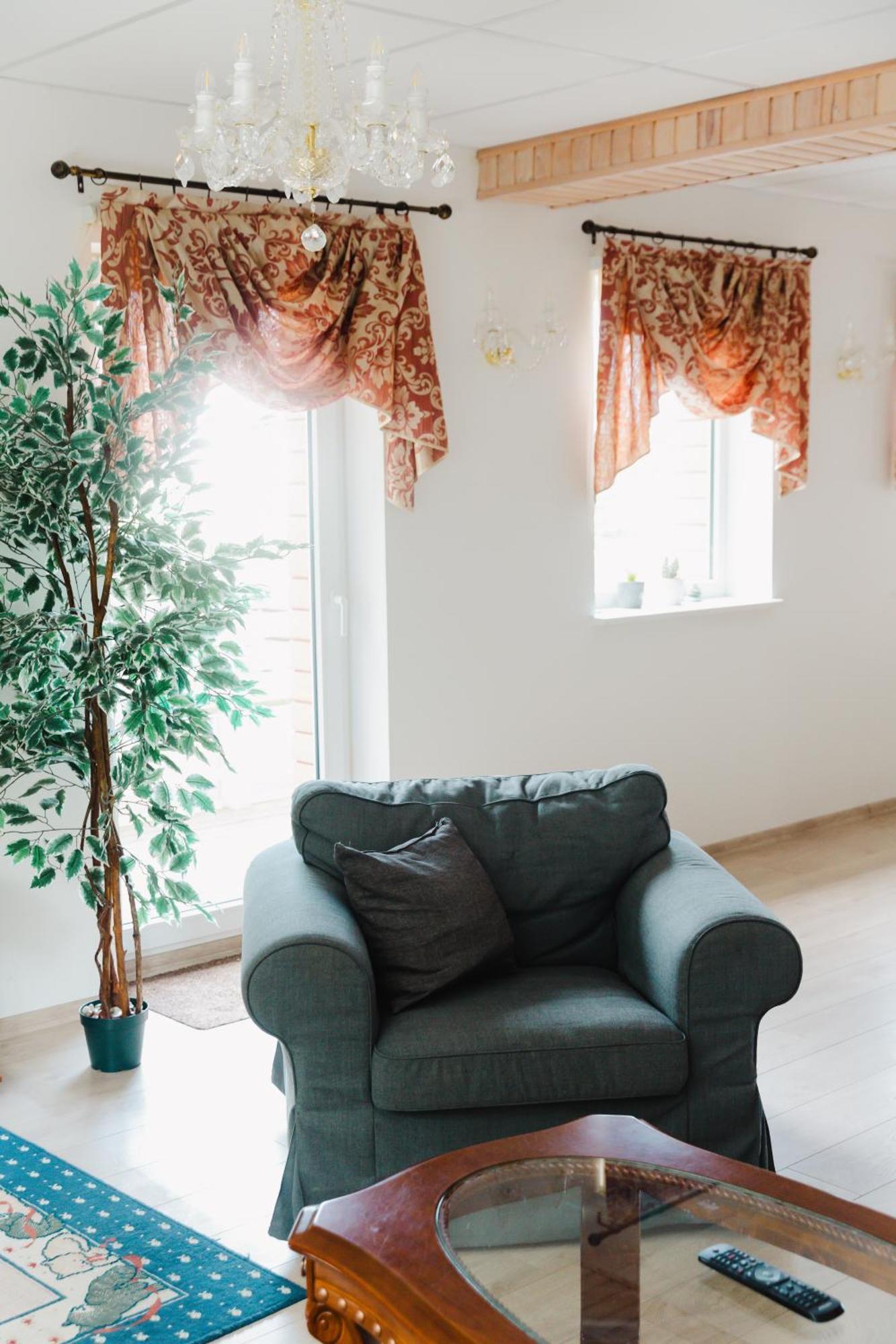 Konrad Family Guesthouse Куресааре Екстериор снимка