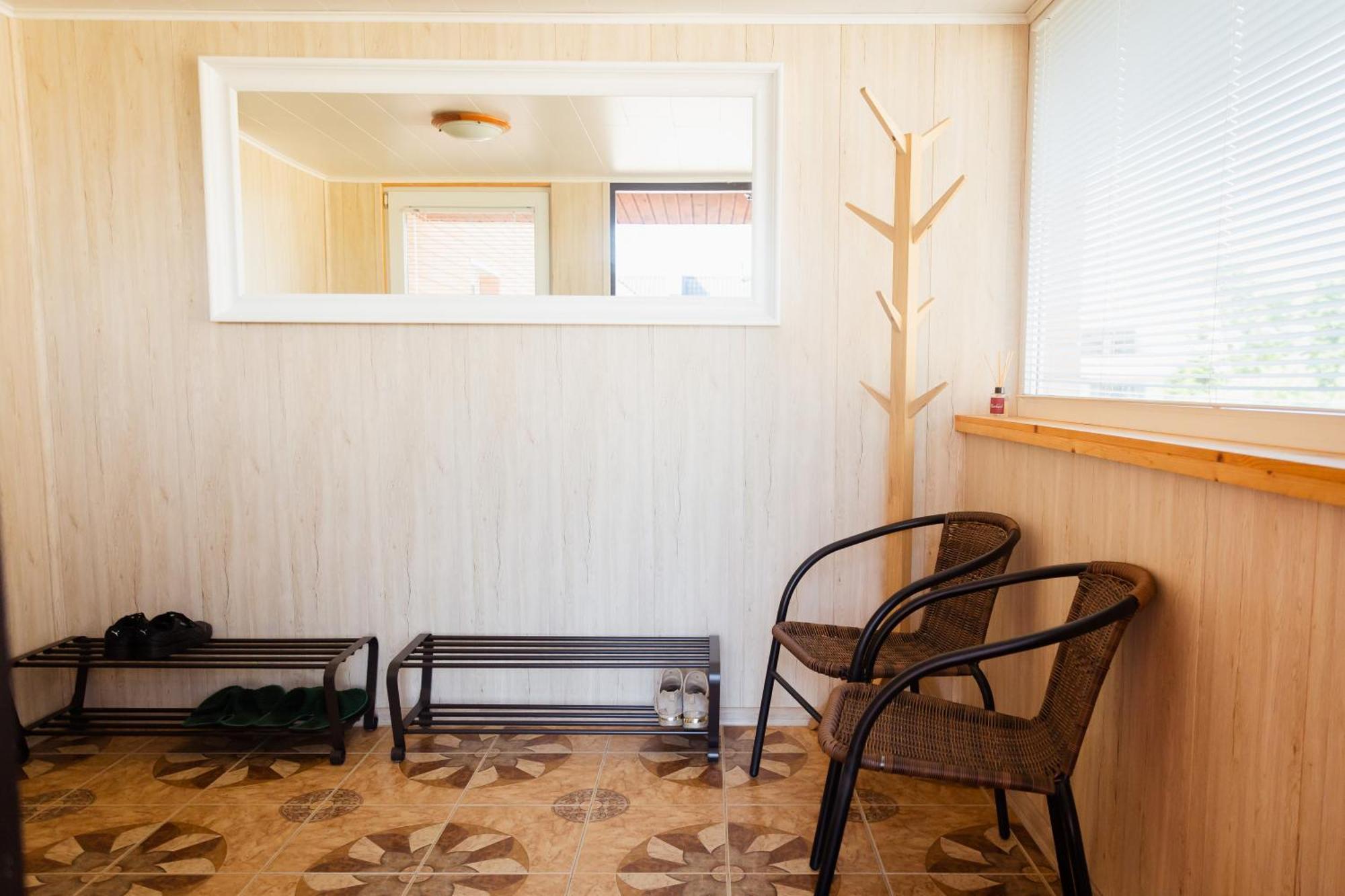 Konrad Family Guesthouse Куресааре Екстериор снимка