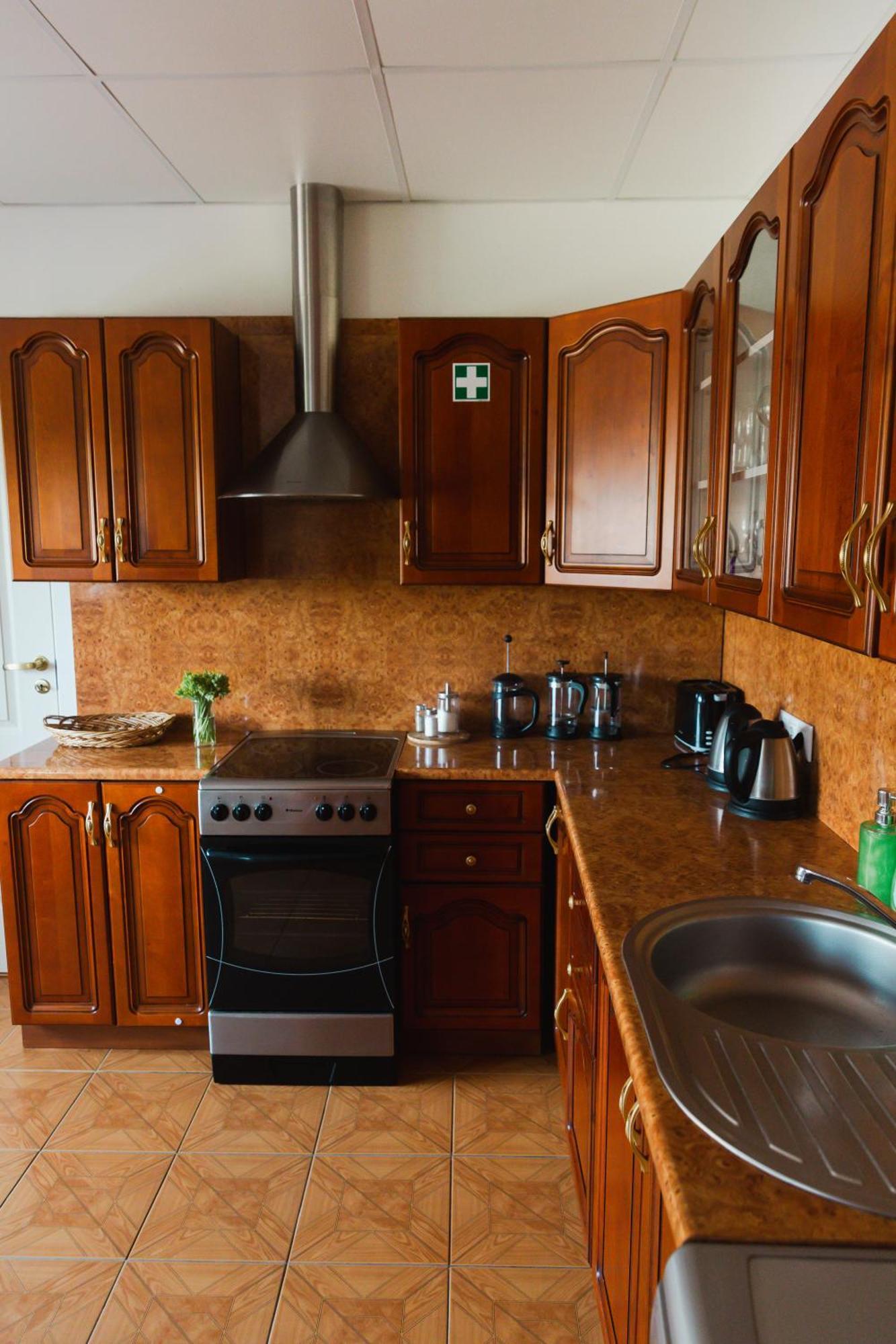 Konrad Family Guesthouse Куресааре Екстериор снимка